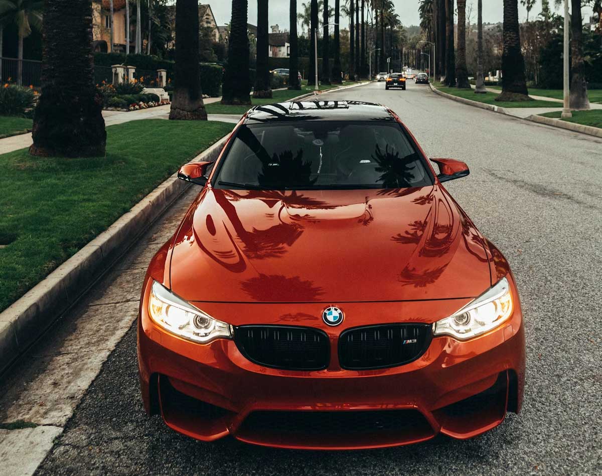 Luxury Car for Travel