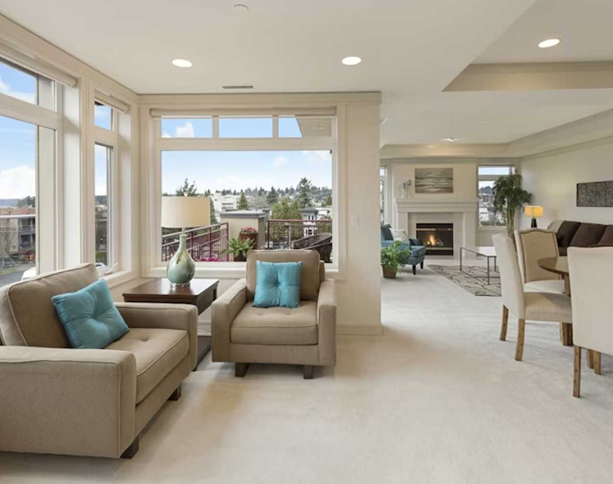 Luxury Car for Travel